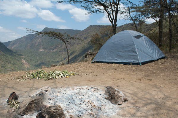Quelles sont les meilleures pratiques pour camper dans les savanes du Serengeti?