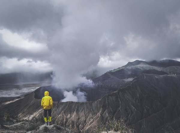 Quelles croisières offrent des séminaires sur la géologie des îles volcaniques en Indonésie?